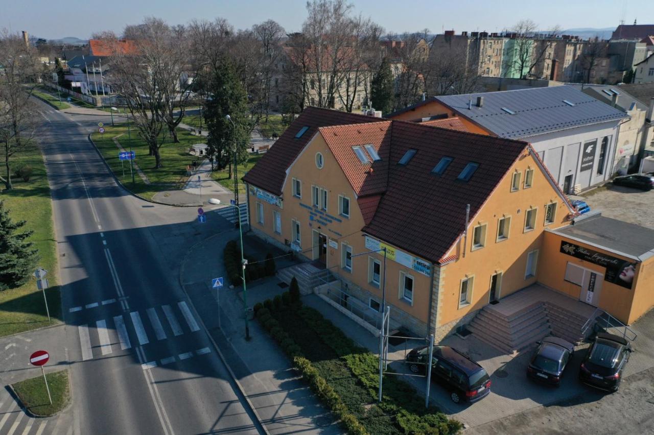 Apartamenty P7 Dzierżoniów Dış mekan fotoğraf